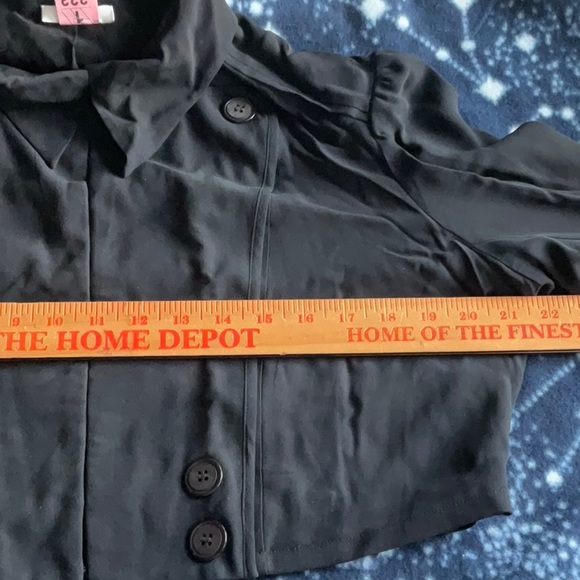 CULTURE Black Silk Pantsuit in Size L (Jacket/Top) & 6 (Pants), Preowned - Picture 6 of 16